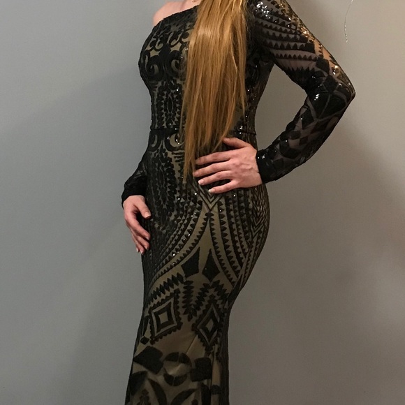 Evening sequined black gown - Picture 3 of 4